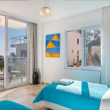 Elia * Kalkan